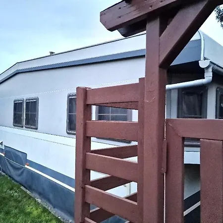 Paus'art Deco Kamp alanı *
